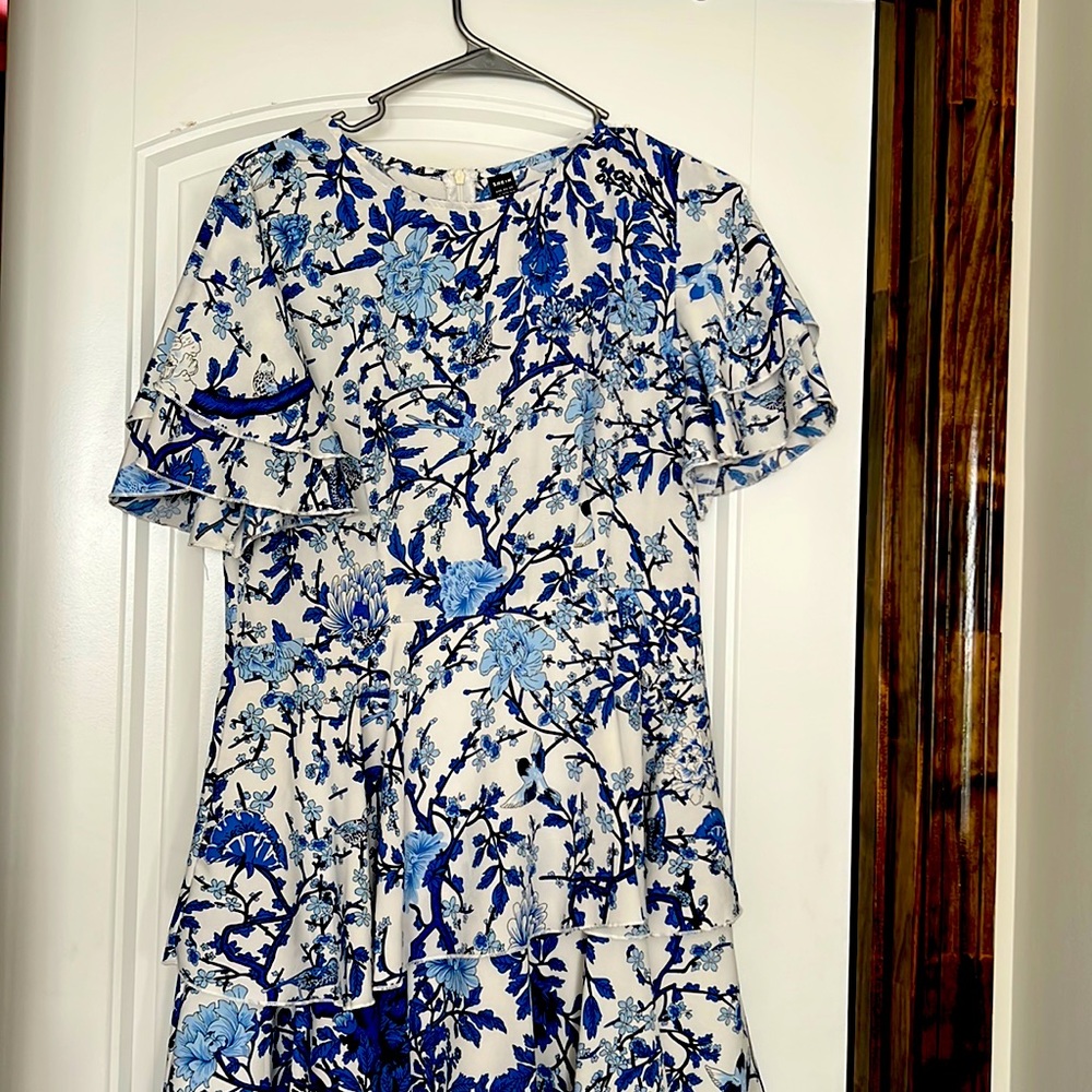 worn only once. comfortable, and nice material